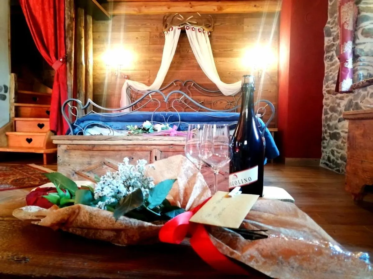 Chalet Cuore Selvatico Monno 0*,  Italy