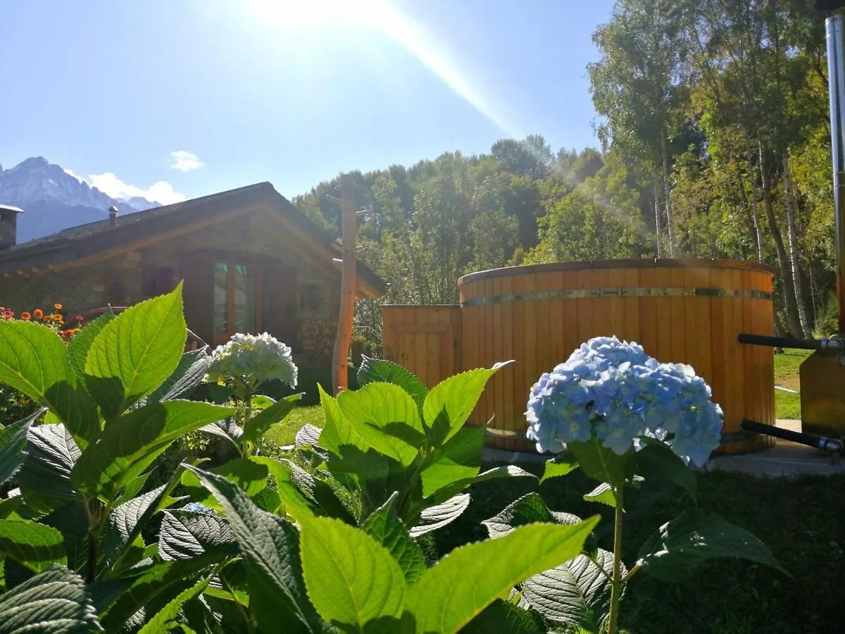 Chalet Cuore Selvatico Monno 0*,  Italy
