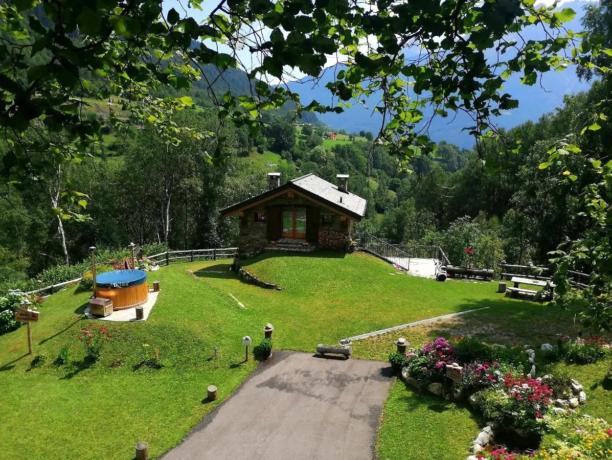 Chalet Cuore Selvatico Monno 0*,  Italy